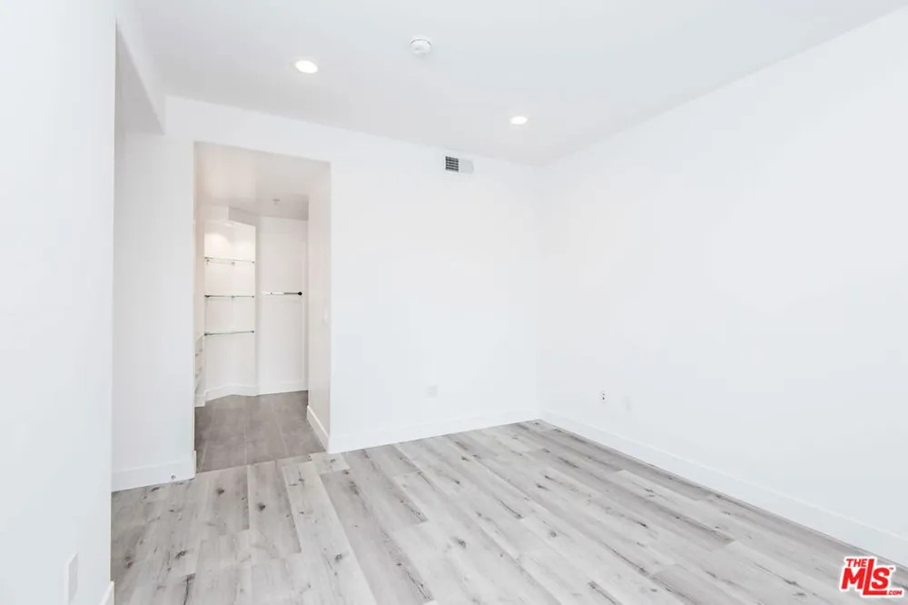 13075 Pacific #317 Playa Vista, CA 90094