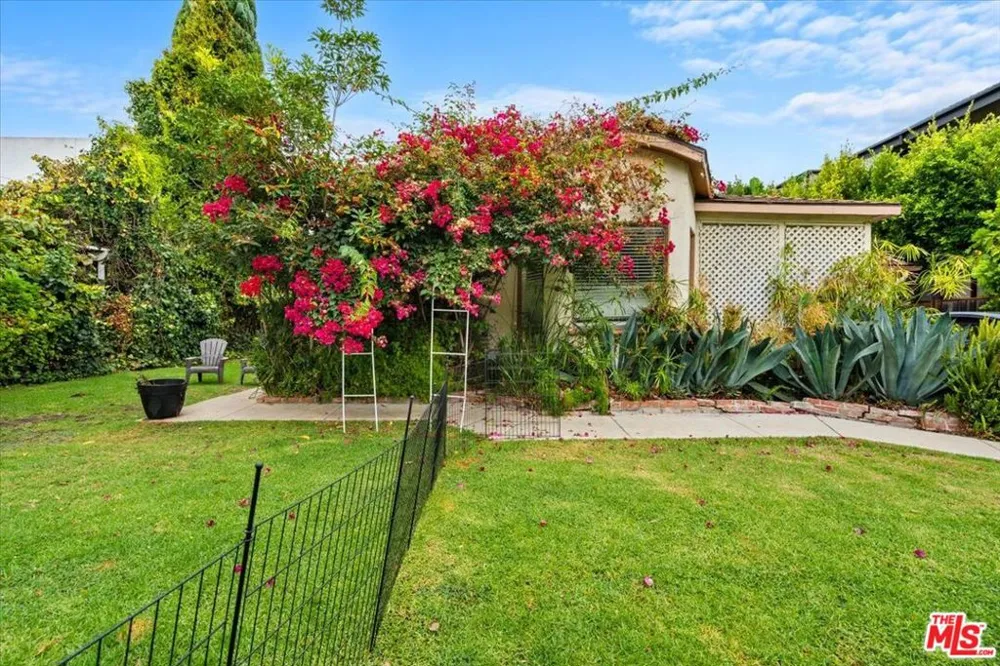 1365 Palms Boulevard Los Angeles, CA 90291
