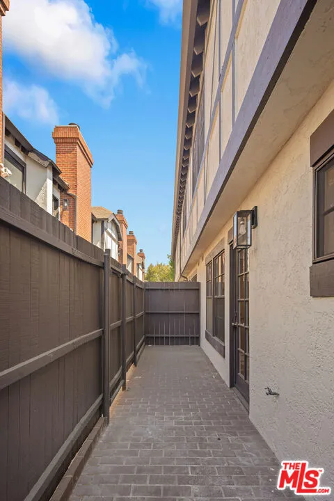 11759 Gateway Boulevard Los Angeles, CA 90064