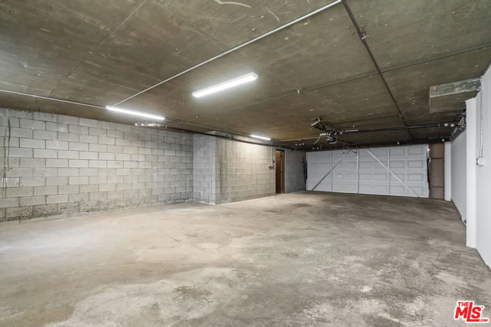 11759 Gateway Boulevard Los Angeles, CA 90064
