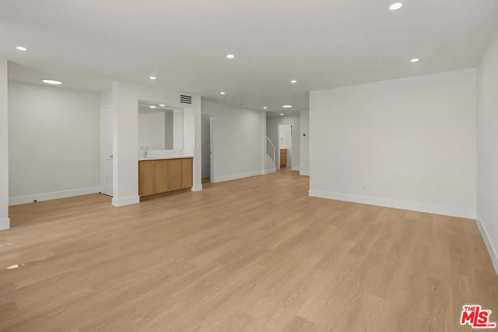 11759 Gateway Boulevard Los Angeles, CA 90064
