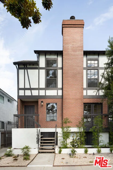 11759 Gateway Boulevard Los Angeles, CA 90064