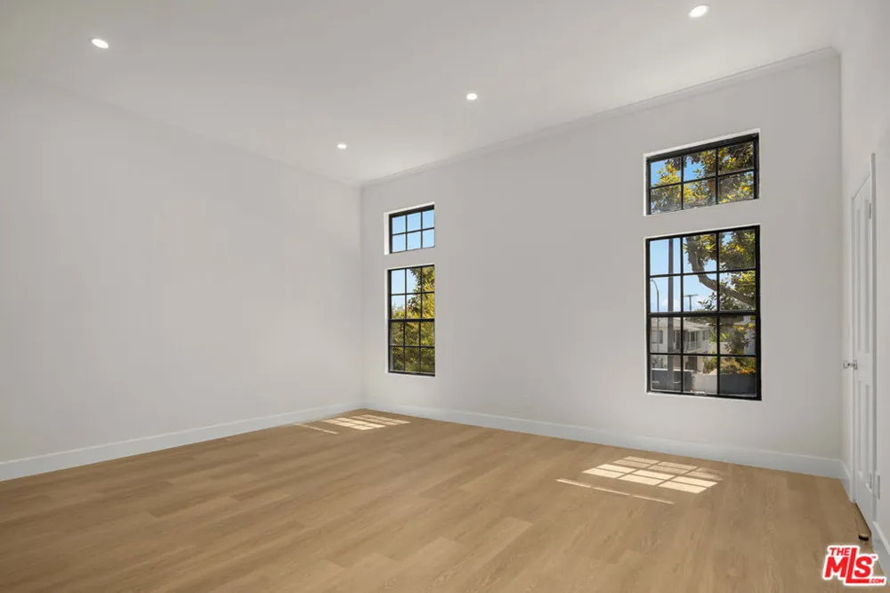 11759 Gateway Boulevard Los Angeles, CA 90064