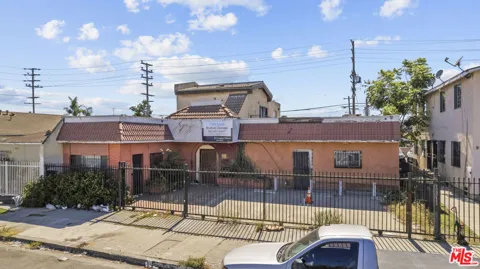 9511 S San Pedro Street