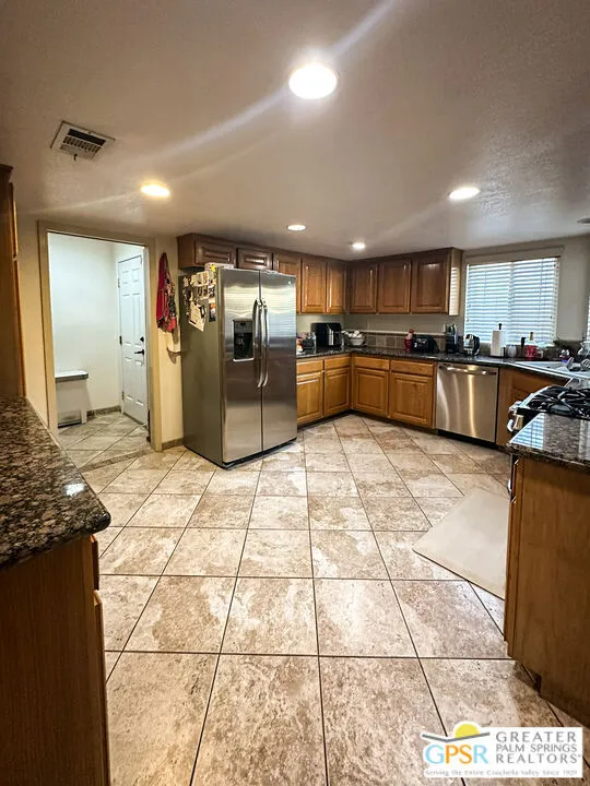 44238 Sedona Way Lancaster, CA 93536