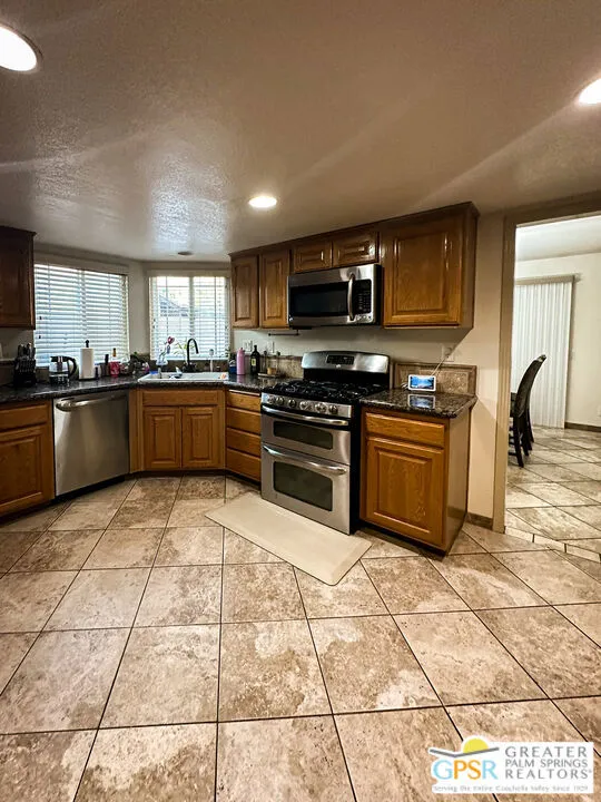 44238 Sedona Way Lancaster, CA 93536