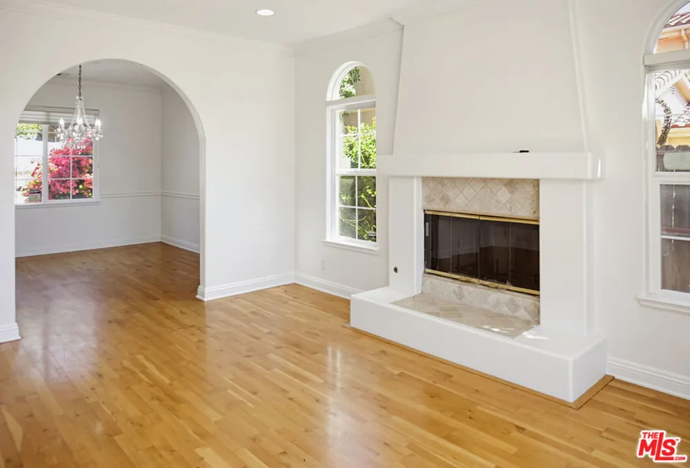 8485 Val Verde Drive West Hills, CA 91304