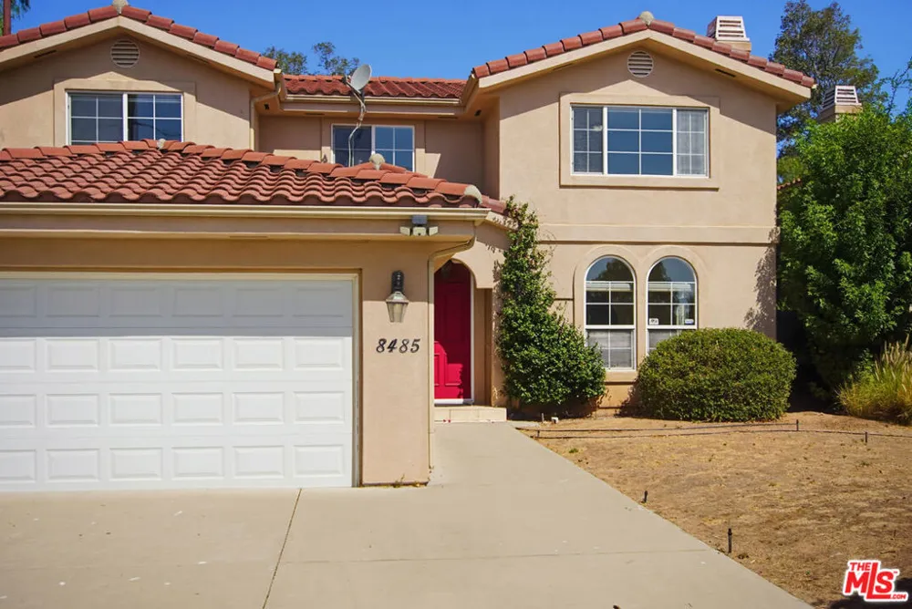 8485 Val Verde Drive West Hills, CA 91304