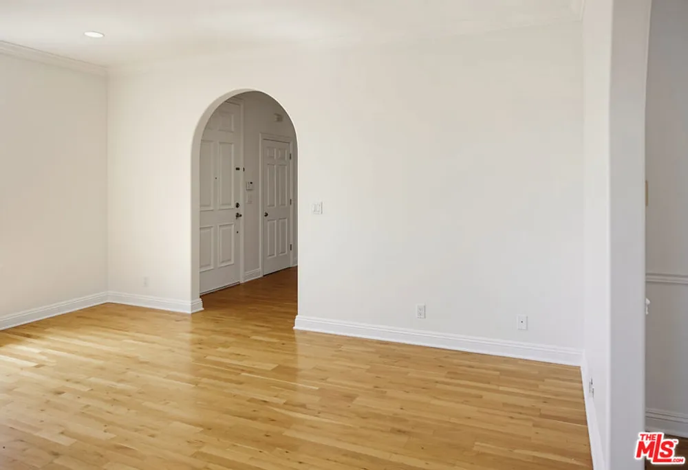 8485 Val Verde Drive West Hills, CA 91304