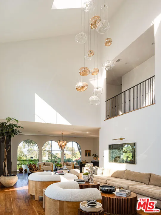 5192 Parkway Calabasas Calabasas, CA 91302