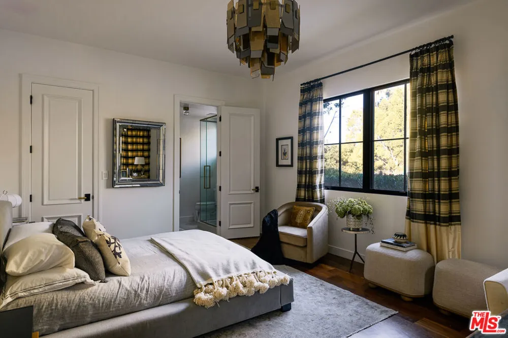 5192 Parkway Calabasas Calabasas, CA 91302