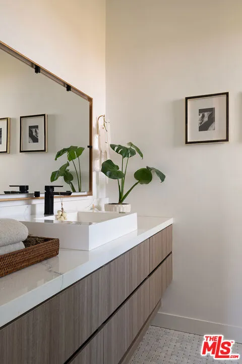 5192 Parkway Calabasas Calabasas, CA 91302