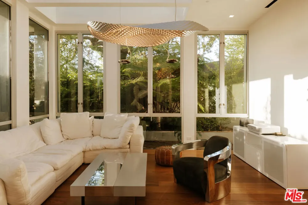 2644 Eden Place Los Angeles, CA 90210