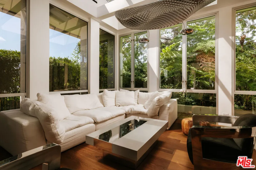 2644 Eden Place Los Angeles, CA 90210
