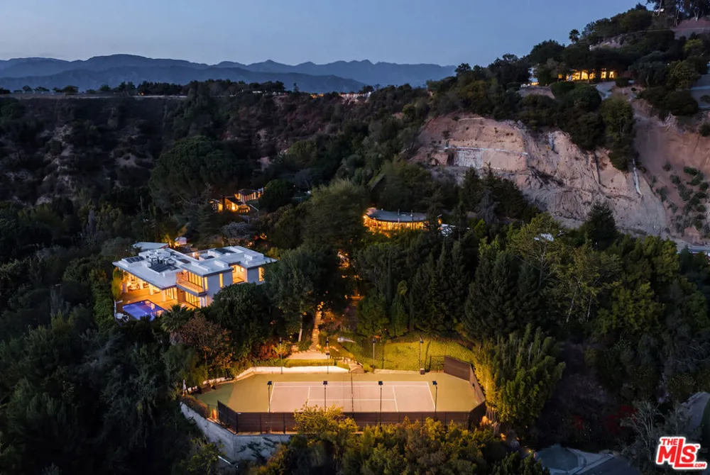 2644 Eden Place Los Angeles, CA 90210