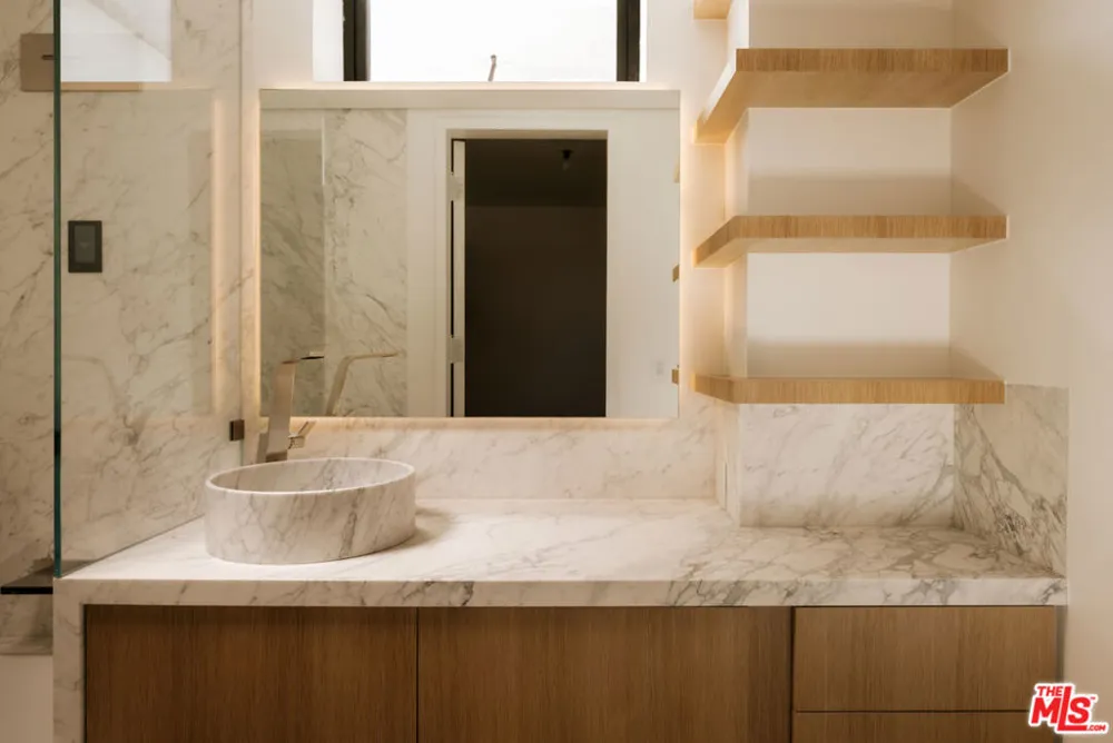 2644 Eden Place Los Angeles, CA 90210