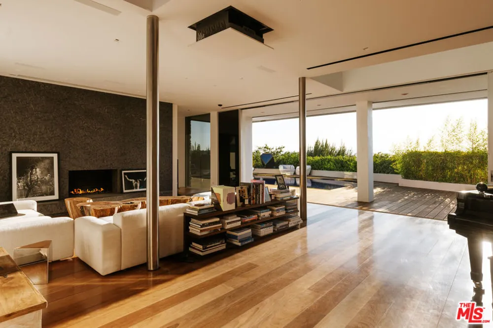 2644 Eden Place Los Angeles, CA 90210