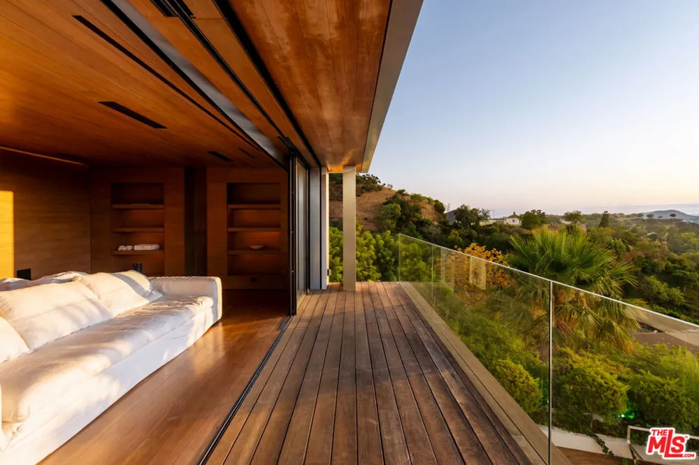 2644 Eden Place Los Angeles, CA 90210