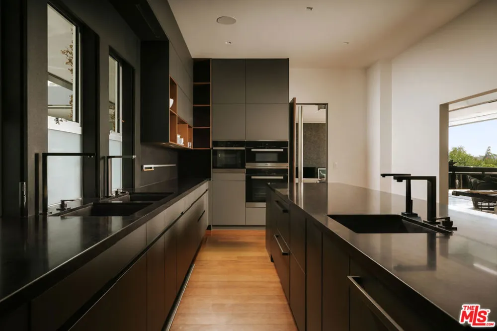 2644 Eden Place Los Angeles, CA 90210