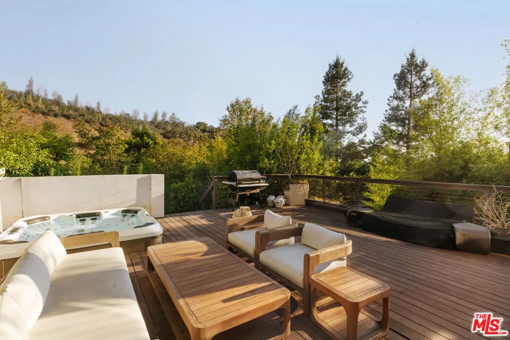 2644 Eden Place Los Angeles, CA 90210