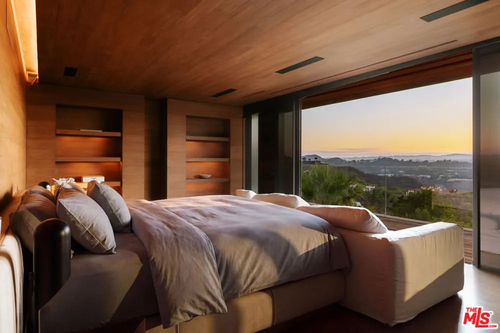 2644 Eden Place Los Angeles, CA 90210