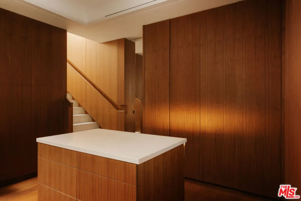 2644 Eden Place Los Angeles, CA 90210