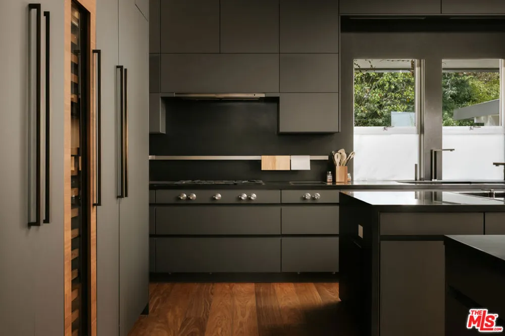 2644 Eden Place Los Angeles, CA 90210