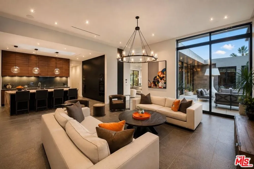 1049 Loma Vista Drive Beverly Hills, CA 90210