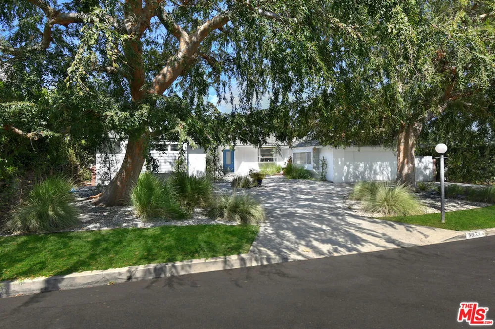 5071 Gaynor Avenue Encino, CA 91436