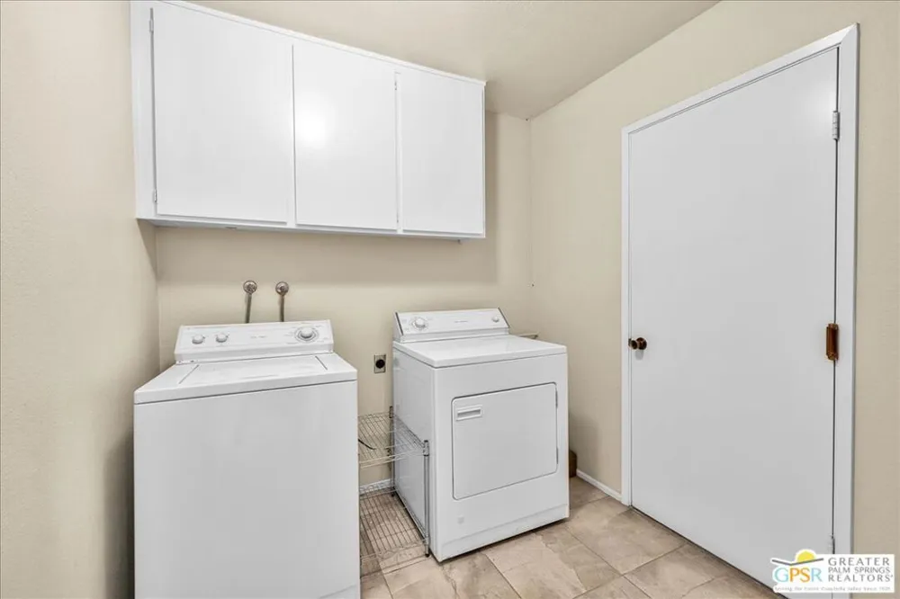 25 Toledo Drive Rancho Mirage, CA 92270