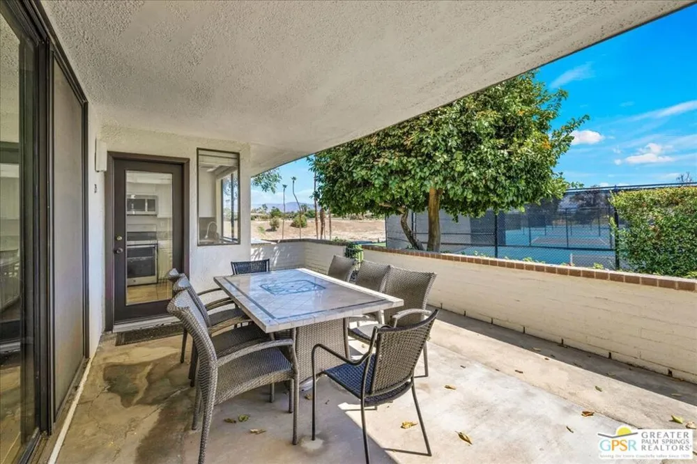 25 Toledo Drive Rancho Mirage, CA 92270