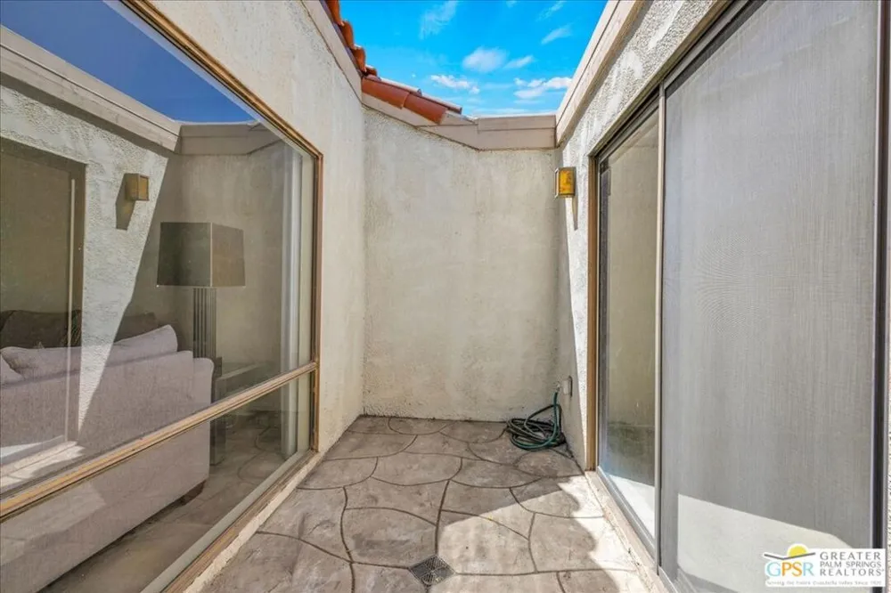 25 Toledo Drive Rancho Mirage, CA 92270