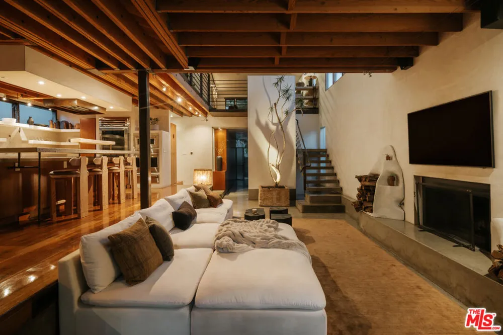 554 Westminster Avenue Los Angeles, CA 90291