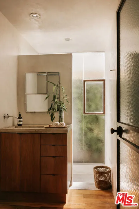 554 Westminster Avenue Los Angeles, CA 90291