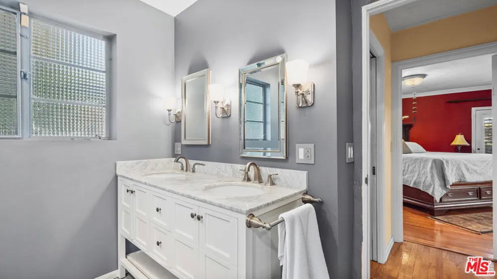 2882 Belden Drive Los Angeles, CA 90068