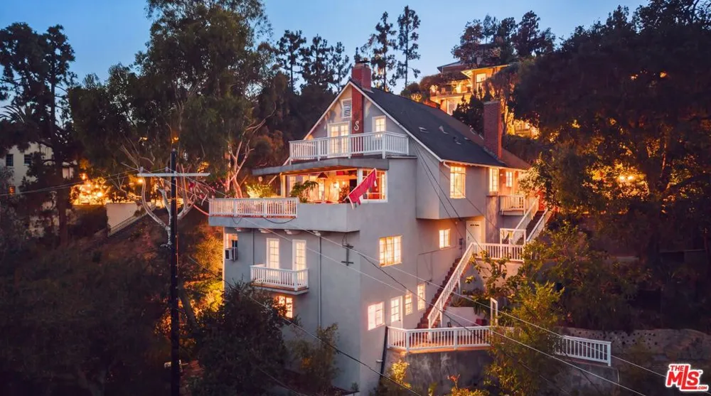 2882 Belden Drive Los Angeles, CA 90068