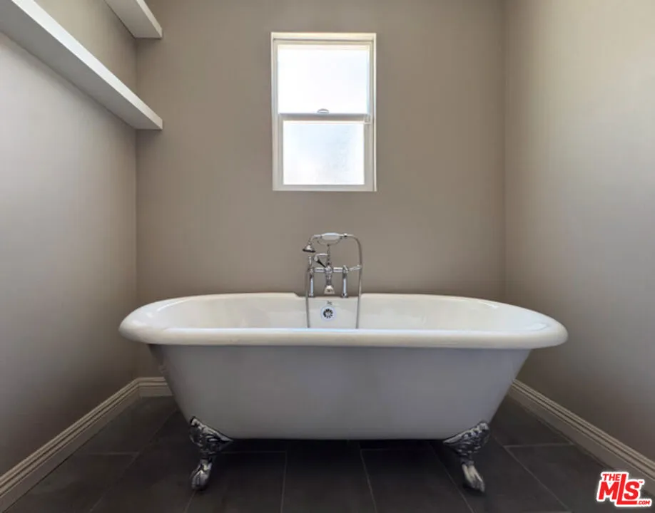 205 Quincy Avenue Long Beach, CA 90803