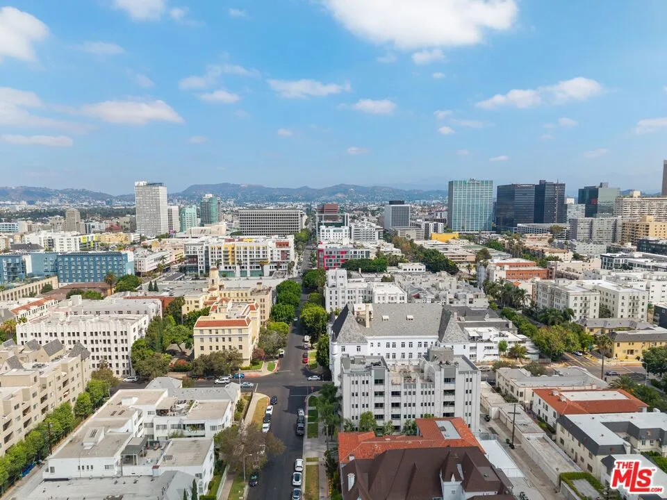 906 S Serrano Avenue #401 Los Angeles, CA 90006