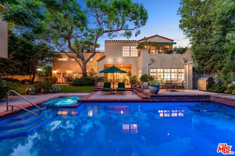 607 Linden Drive Beverly Hills, CA 90210