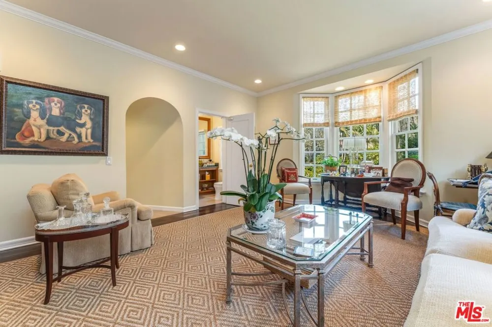 607 Linden Drive Beverly Hills, CA 90210
