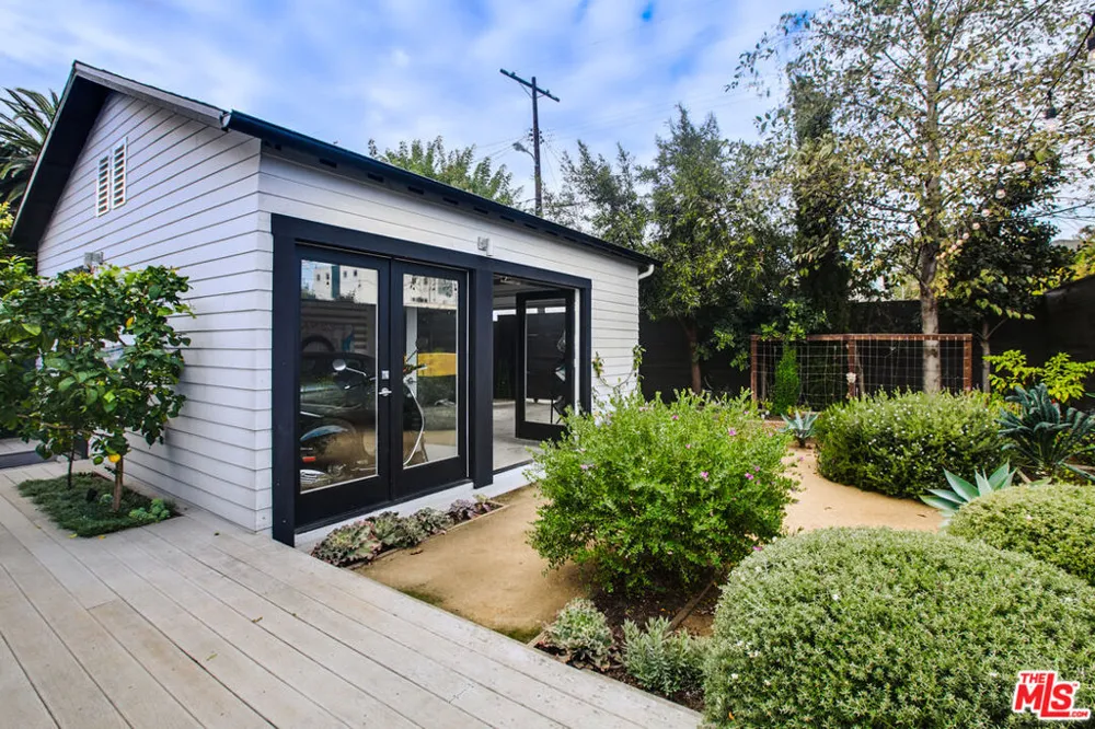 663 San Juan Avenue Los Angeles, CA 90291