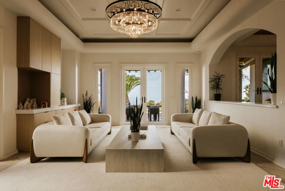 10502 Yellow Hill Road Malibu, CA 90265