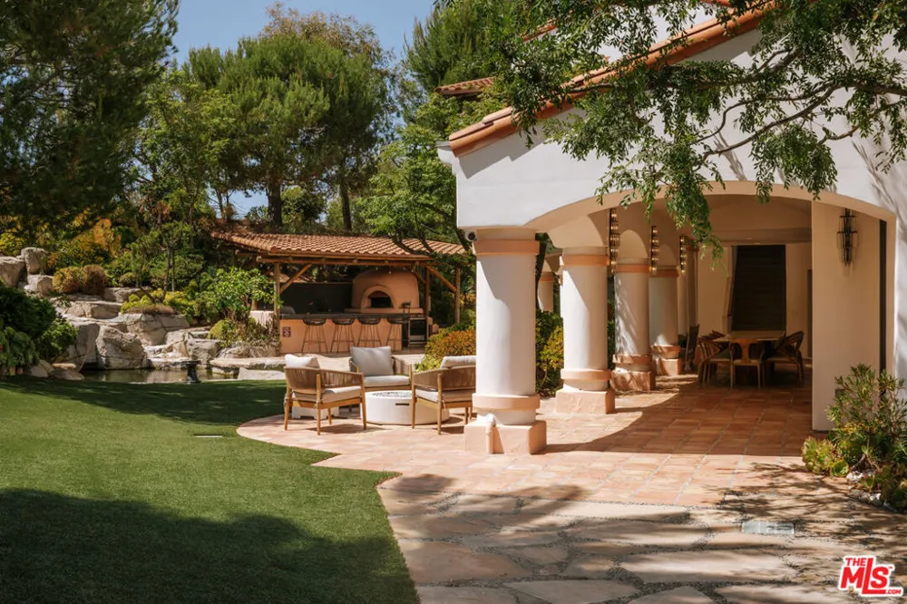 10502 Yellow Hill Road Malibu, CA 90265