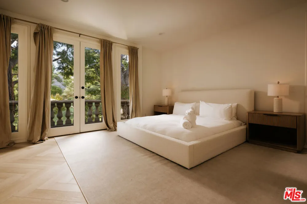10502 Yellow Hill Road Malibu, CA 90265