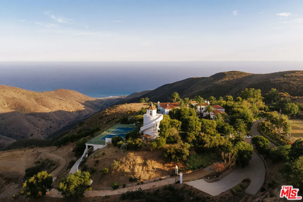 10502 Yellow Hill Road Malibu, CA 90265