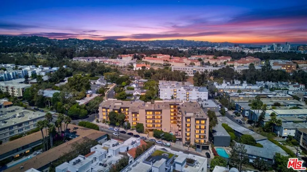 612 S Barrington Avenue #417 Los Angeles, CA 90049