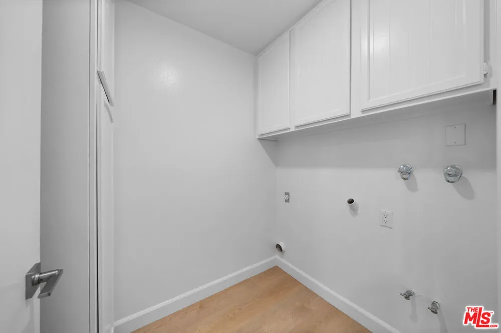 4477 Wilshire Boulevard #308 Los Angeles, CA 90010