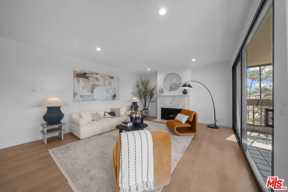4477 Wilshire Boulevard #308 Los Angeles, CA 90010