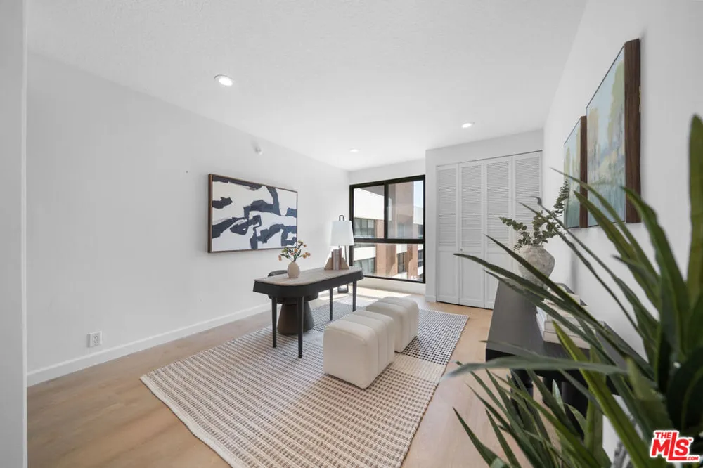 4477 Wilshire Boulevard #308 Los Angeles, CA 90010