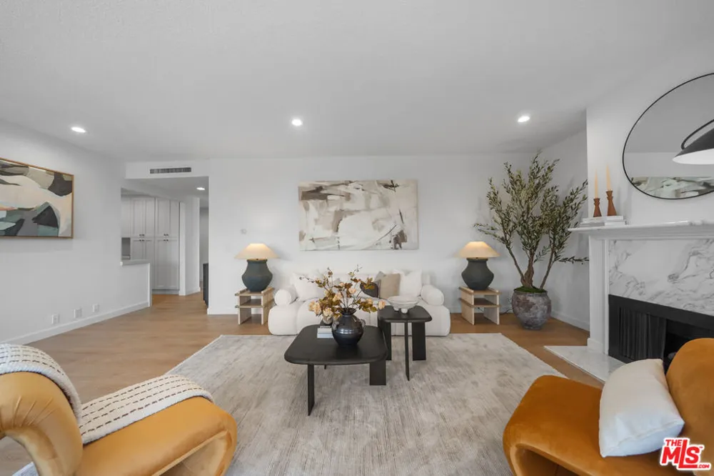 4477 Wilshire Boulevard #308 Los Angeles, CA 90010